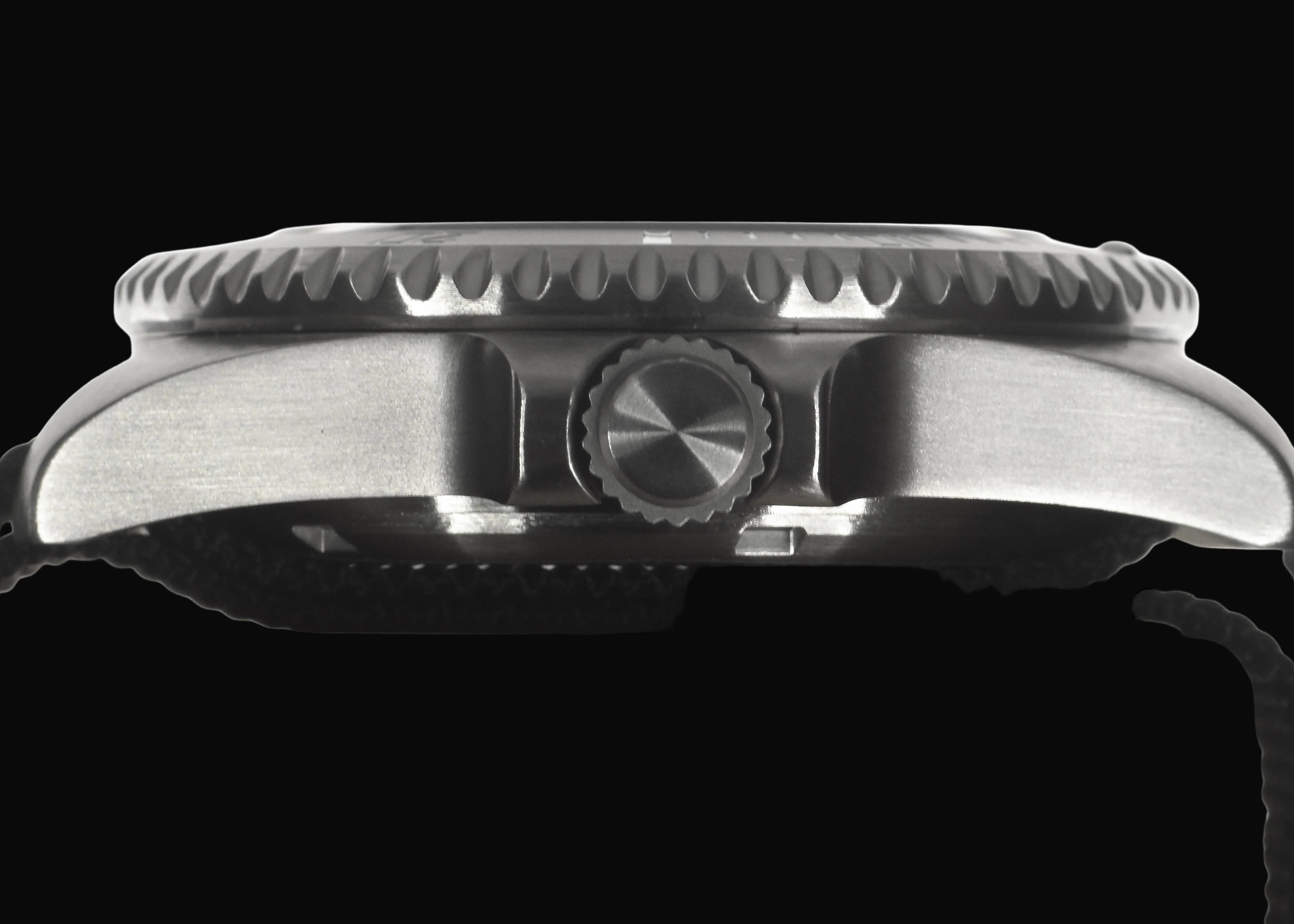 MWC Professional Military Diver 300m – Swiss Sellita SW200 Automatic with Sapphire Crystal, Ceramic Bezel & NATO Webbing Strap